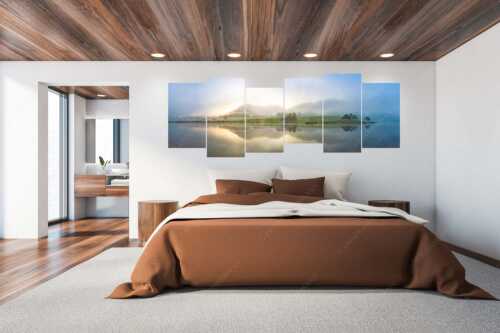 Einzigartige Morgenstimmung mit Licht und Nebel am Schmalensee bei Sonnenaufgang - Zwielicht - 6er Split, Größe ca. 280x112cm, Seitenverhältnis 2,5:1 - Schmalensee mit Soierngebirge - weitere Infos unter https://www.kriner-weiermann.de