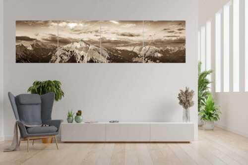 Blick über das Karwendeltal zur Pleisenspitze im Karwendelgebirge - Zwischen den Tälern - 4er Split, Größe ca. 280x70cm, Seitenverhältnis 4:1 - Pleisenspitze im Karwendel - weitere Infos unter https://www.kriner-weiermann.de