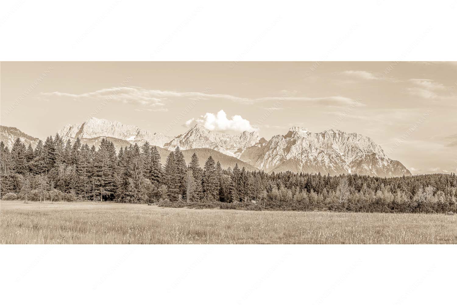 Alle im Blick – Seitenverhältnis 2,5:1 — Soiern Karwendel Wetterstein und Estergebirge Panoramablick auf das Soiern-, Karwendel-, Wetterstein und Estergebirge
