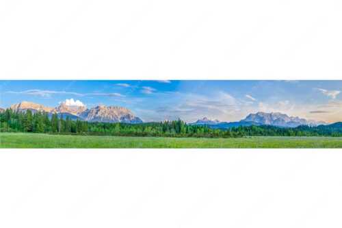 Panoramablick auf das Soiern-, Karwendel-, Wetterstein und Estergebirge - Alle im Blick - Seitenverhältnis 5:1 - Soiern Karwendel Wetterstein und Estergebirge - weitere Infos unter https://www.kriner-weiermann.de