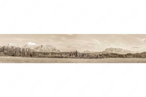Panoramablick auf das Soiern-, Karwendel-, Wetterstein und Estergebirge - Alle im Blick - Seitenverhältnis 5:1 - Soiern Karwendel Wetterstein und Estergebirge - weitere Infos unter https://www.kriner-weiermann.de