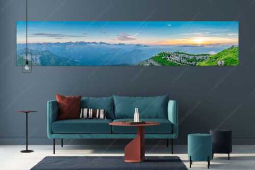 Bergschafe am Gipfel des Schafreiter im Karwendelgebirge bei Sonnenuntergang - Alle Schäfchen beisammen - Größe ca. 350x70cm, Seitenverhältnis 5:1 - Schafe am Schafreiter im Karwendel - weitere Infos unter https://www.kriner-weiermann.de