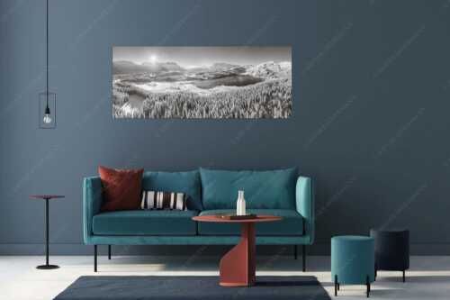 Blick über den Barmsee zum Karwendel- und Wettersteingebirge - Alles weiß am Barmsee - Größe ca. 175x70cm, Seitenverhältnis 2,5:1 - Winter am Barmsee - weitere Infos unter https://www.kriner-weiermann.de