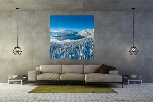 Blick über den Barmsee zum Karwendel- und Wettersteingebirge - Alles weiß am Barmsee - Größe ca. 160x160cm, Seitenverhältnis 1:1 - Winter am Barmsee - weitere Infos unter https://www.kriner-weiermann.de