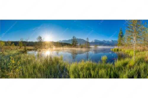 Sonnenaufgang am Barmsee mit Blick zum Karwendelgebirge - Am Barmsee - Seitenverhältnis 2,5:1 - Karwendelblick - weitere Infos unter https://www.kriner-weiermann.de