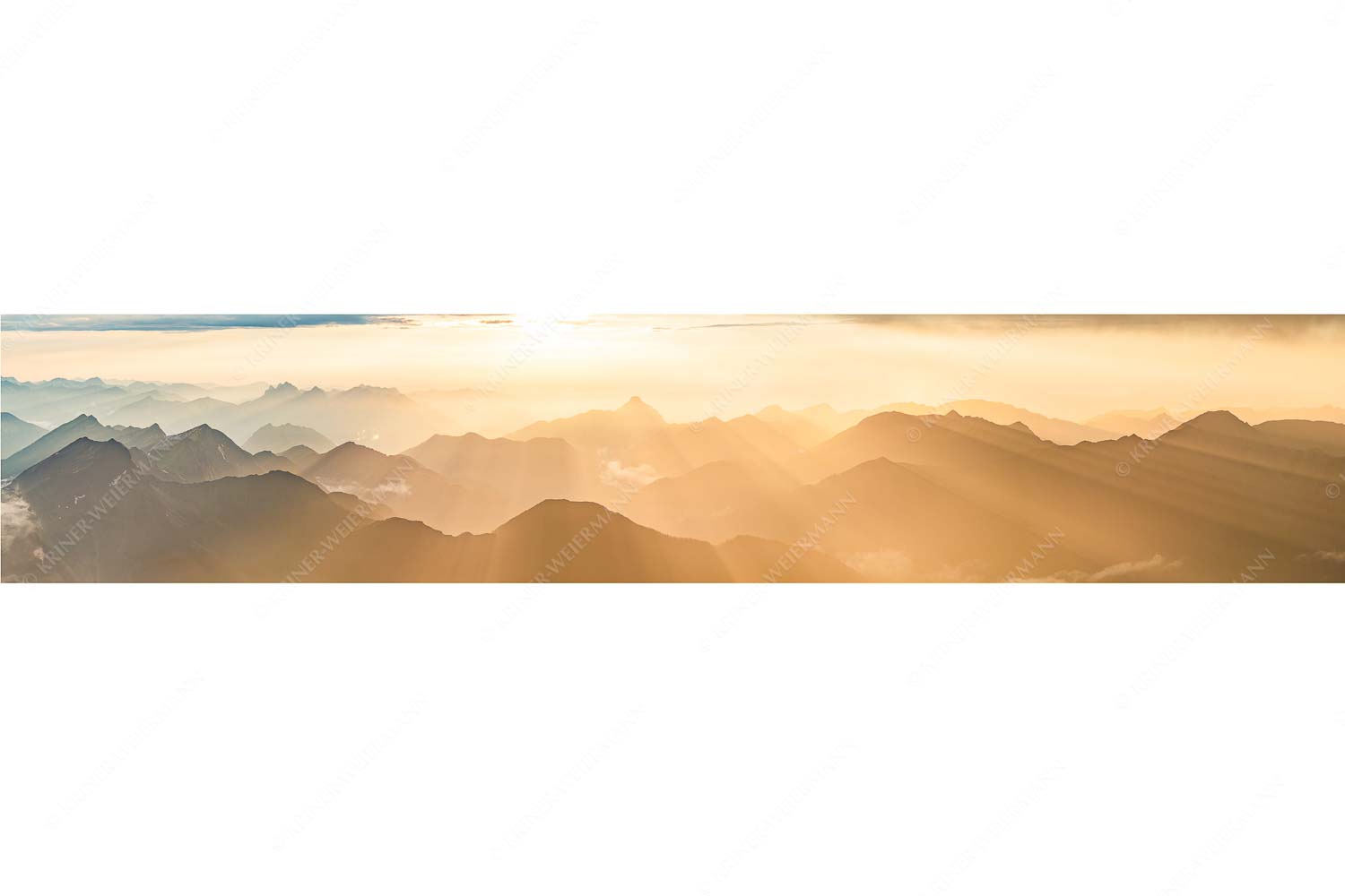Mittsommerlicher Sonnenuntergang von der Zugspitze
