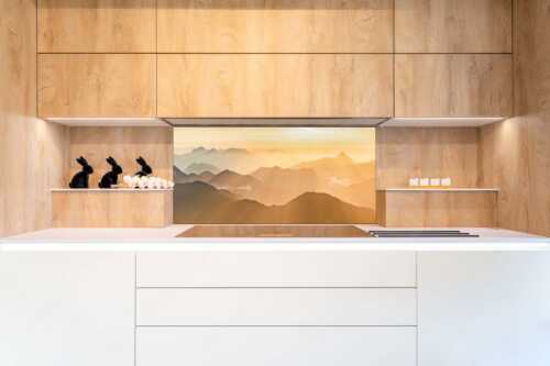 Mittsommerlicher Sonnenuntergang von der Zugspitze - Atemlos - Küchenrückwand - Größe ca. 120x60cm, Seitenverhältnis 2:1 - Zugspitze Sonnenuntergang - weitere Infos unter https://www.kriner-weiermann.de