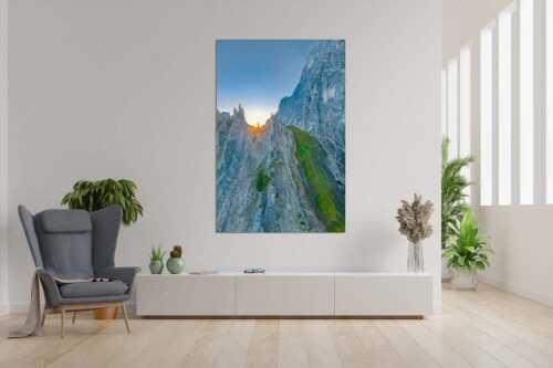 Sonnenaufgang im Halleranger im Karwendelgebirge - Auf die Spitze getrieben - Größe ca. 120x180cm, Seitenverhältnis 2:3 - Lafatscher Nordwand Karwendel - weitere Infos unter https://www.kriner-weiermann.de