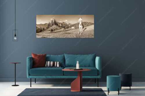Haflinger Pferde mit Soiernspitze im Soierngebirge - Aufgeweckt - Größe ca. 175x70cm, Seitenverhältnis 2,5:1 - Pferde im Soierngebirge - weitere Infos unter https://www.kriner-weiermann.de