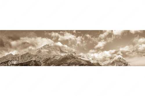 Blick auf Alpspitze und Waxenstein. Zugspitze dahinter im Nebel. - Aufreißen - Seitenverhältnis 4:1 - Alpspitze und Osterfelder - weitere Infos unter https://www.kriner-weiermann.de