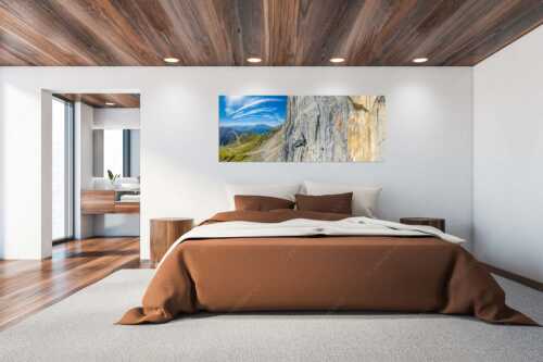 Kletterer in der Tour -Bayrischer Traum- an der Schüsselkarsüdwand im Wettersteingebirge - Bayrischer Traum - Größe ca. 200x80cm, Seitenverhältnis 2,5:1 - Klettern Schüsselkar Wetterstein - weitere Infos unter https://www.kriner-weiermann.de