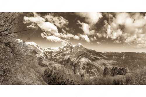 Blick über die Aussichtskanzel am Schachen zum Alpspitzmassiv mit Zugspitzplatt - Bella Vista - Seitenverhältnis 2:1 - Aussicht vom Schachen - weitere Infos unter https://www.kriner-weiermann.de