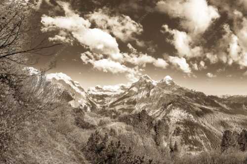 Blick über die Aussichtskanzel am Schachen zum Alpspitzmassiv mit Zugspitzplatt - Bella Vista - Seitenverhältnis 3:2 - Aussicht vom Schachen - weitere Infos unter https://www.kriner-weiermann.de