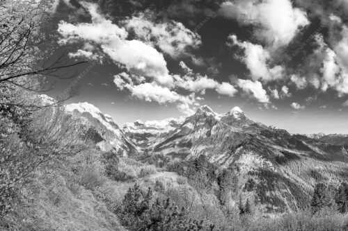Blick über die Aussichtskanzel am Schachen zum Alpspitzmassiv mit Zugspitzplatt - Bella Vista - Seitenverhältnis 3:2 - Aussicht vom Schachen - weitere Infos unter https://www.kriner-weiermann.de