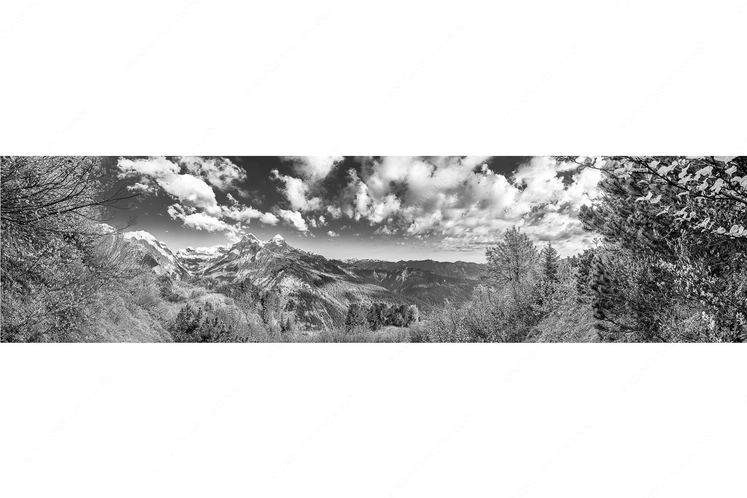 Bella Vista – Seitenverhältnis 4:1 — Aussicht vom Schachen Blick über die Aussichtskanzel am Schachen zum Alpspitzmassiv mit Zugspitzplatt