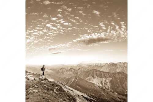 Blick vom Schafreuter auf den Karwendelhauptkamm - Bellvedere - Seitenverhältnis 1:1 - Schafreiter Wolkenstimmung im Karwendel - weitere Infos unter https://www.kriner-weiermann.de