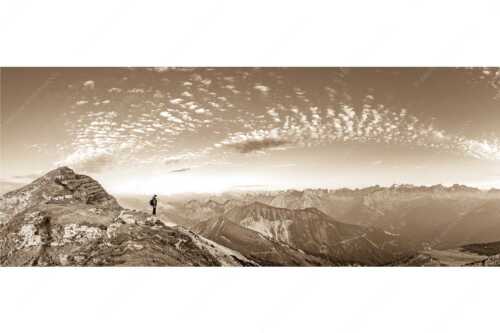 Blick vom Schafreuter auf den Karwendelhauptkamm - Bellvedere - Seitenverhältnis 2,5:1 - Schafreiter Wolkenstimmung im Karwendel - weitere Infos unter https://www.kriner-weiermann.de
