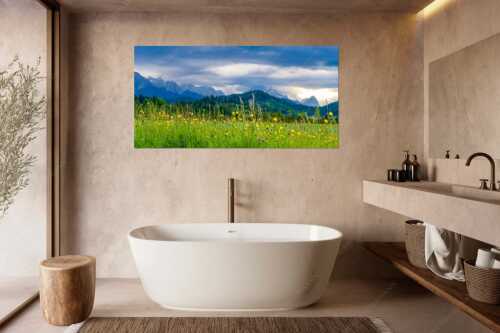 Blick über Blumenwiese bei Krün mit Blick zum Wettersteingebirge - Blumen und Gräser - Größe ca. 180x90cm, Seitenverhältnis 2:1 - Blumenwiese am Barmsee - weitere Infos unter https://www.kriner-weiermann.de