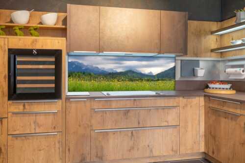 Blick über Blumenwiese bei Krün mit Blick zum Wettersteingebirge - Blumen und Gräser II - Größe ca. 180x60cm, Seitenverhältnis 3:1 - Blumenwiese bei Krün - weitere Infos unter https://www.kriner-weiermann.de