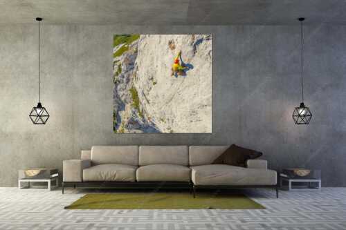 Michael Pogrzeba an der Schlüsselstelle in der Route -die Kür- an der Gerber Südwand im Karwendel - Crux an der Kür - Größe ca. 160x160cm, Seitenverhältnis 1:1 - Klettern Gerber Südwand Karwendel - weitere Infos unter https://www.kriner-weiermann.de