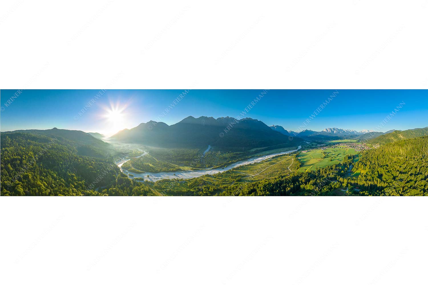 Das Obere Isartal III – Seitenverhältnis 4:1 — Isar Sonnenaufgang Vorderriß Wallgau Blick über die Isar, Wallgau und Krün zum Karwendel- Wetterstein- und Estergebirge