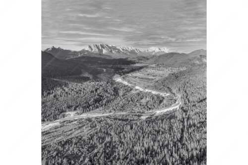 Blick über die Isar, Wallgau und Krün zum Wettersteingebirge - Das Obere Isartal - Seitenverhältnis 1:1 - Isar mit Wallgau Krün und Wetterstein - weitere Infos unter https://www.kriner-weiermann.de