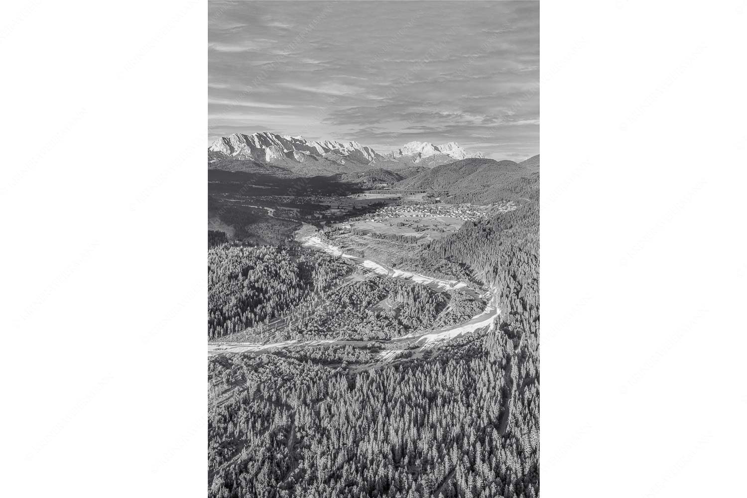 Das Obere Isartal – Seitenverhältnis 2:3 — Isar mit Wallgau Krün und Wetterstein Blick über die Isar, Wallgau und Krün zum Wettersteingebirge