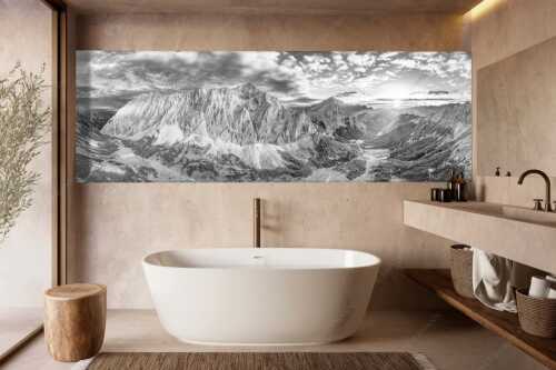 Die Sonne scheint noch kurz entlang des Hallerangers in die Nordwand der Speckkarspitze - Der Abschiedskuss - Wandbild - Größe ca. 300x100cm, Seitenverhältnis 3:1 - Speckkarspitze im Karwendel - weitere Infos unter https://www.kriner-weiermann.de