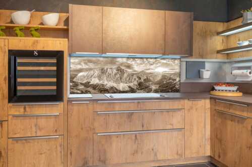 Die Sonne scheint noch kurz entlang des Hallerangers in die Nordwand der Speckkarspitze - Der Abschiedskuss - Größe ca. 180x60cm, Seitenverhältnis 3:1 - Speckkarspitze im Karwendel - weitere Infos unter https://www.kriner-weiermann.de