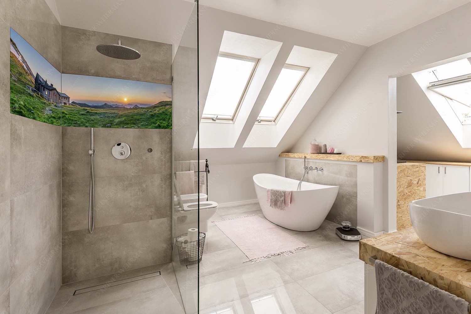 Der beste Platz – Größe ca. 240x60cm, Seitenverhältnis 4:1 — Weilheimer Hütte Den ganzen Sommer über kann man den Sonnenaufgang von der Weilheimer Hütte genießen - Der beste Platz - Größe ca. 240x60cm, Seitenverhältnis 4:1 - Weilheimer Hütte - weitere Infos unter https://www.kriner-weiermann.de