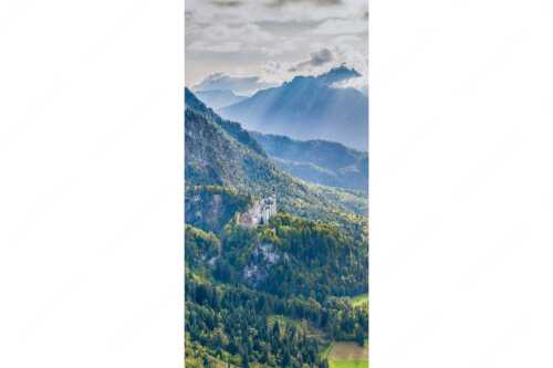 Die Abendsonne streicht noch über den Alpsee und Schloss Neuschwanstein - Die Schlösser - Seitenverhältnis 1:2 - Schloss Neuschwanstein - weitere Infos unter https://www.kriner-weiermann.de