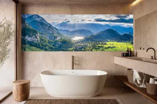 Die Abendsonne streicht noch über den Alpsee und Schloss Neuschwanstein - Die Schlösser - Größe ca. 300x100cm, Seitenverhältnis 3:1 - Schloss Neuschwanstein - weitere Infos unter https://www.kriner-weiermann.de