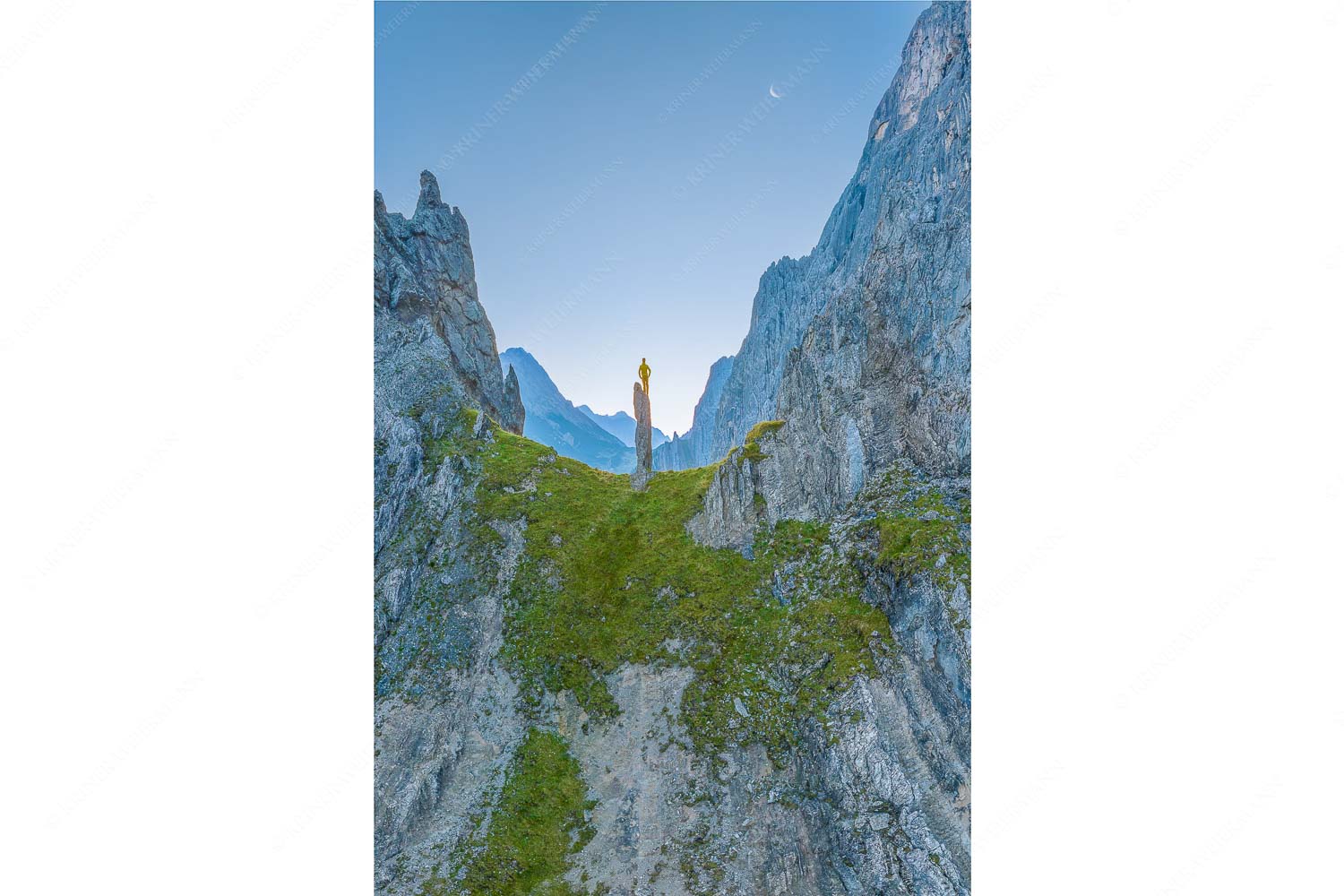 Drachenhaut – Seitenverhältnis 2:3 — Klettern am Lafatscher im Karwendel Kletterer an der Lafatscher Nordwand im Karwendelgebirge