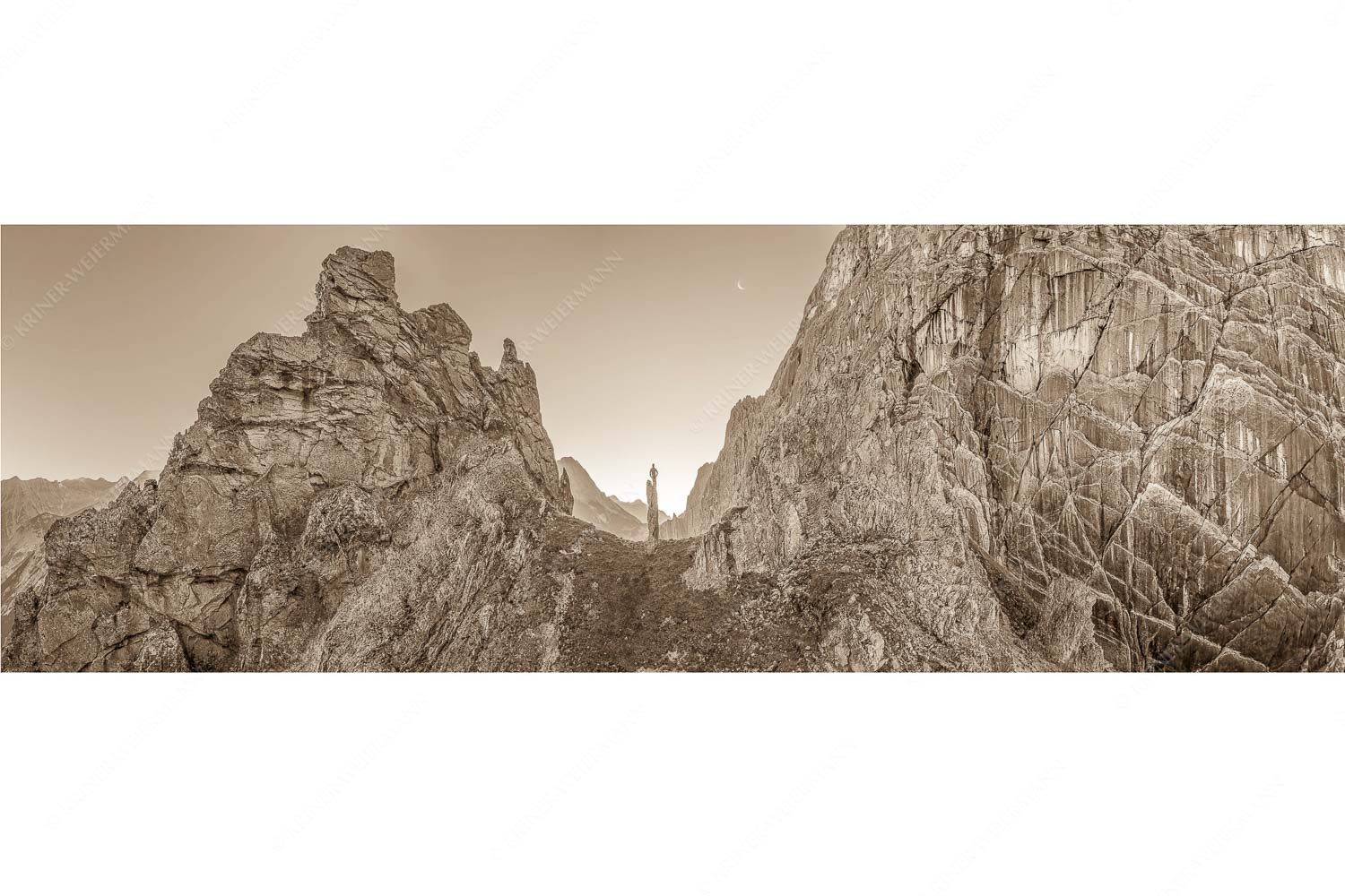 Kletterer an der Lafatscher Nordwand im Karwendelgebirge