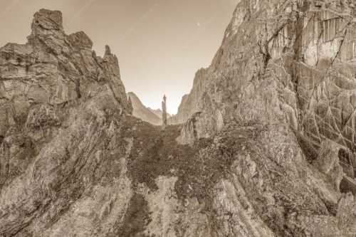 Kletterer an der Lafatscher Nordwand im Karwendelgebirge - Drachenhaut - Seitenverhältnis 3:2 - Klettern am Lafatscher im Karwendel - weitere Infos unter https://www.kriner-weiermann.de