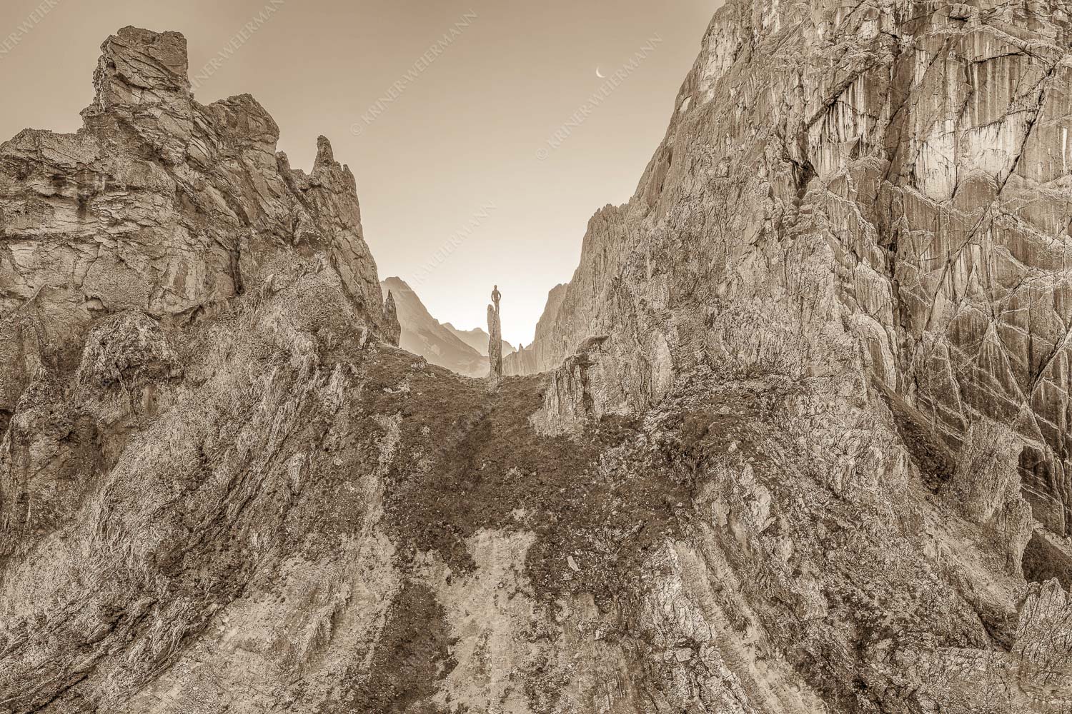 Drachenhaut – Seitenverhältnis 3:2 — Klettern am Lafatscher im Karwendel Kletterer an der Lafatscher Nordwand im Karwendelgebirge