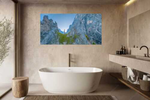 Kletterer an der Lafatscher Nordwand im Karwendelgebirge - Drachenhaut - Größe ca. 180x90cm, Seitenverhältnis 2:1 - Klettern am Lafatscher im Karwendel - weitere Infos unter https://www.kriner-weiermann.de