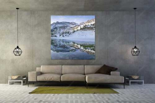 Im Frühling wenn das Eis auf dem Soiernsee zu schmelzen beginnt ist es noch menschenleer - Ein Hauch von Frühling - Größe ca. 160x160cm, Seitenverhältnis 1:1 - Frühling am Soiernsee - weitere Infos unter https://www.kriner-weiermann.de