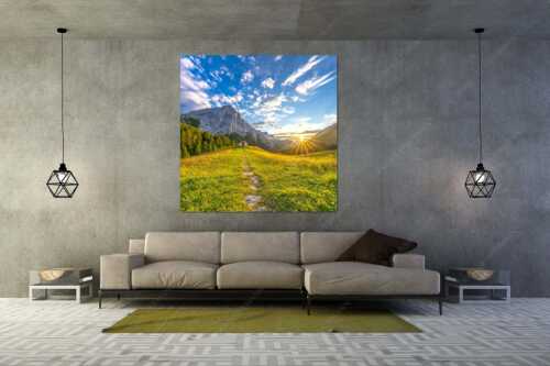 Weg zur Kapelle an der Hallerangeralm mit Kleinen Lafatscher - Ein Moment der Stille - Größe ca. 160x160cm, Seitenverhältnis 1:1 - Kapelle Hallerangeralm im Karwendel - weitere Infos unter https://www.kriner-weiermann.de
