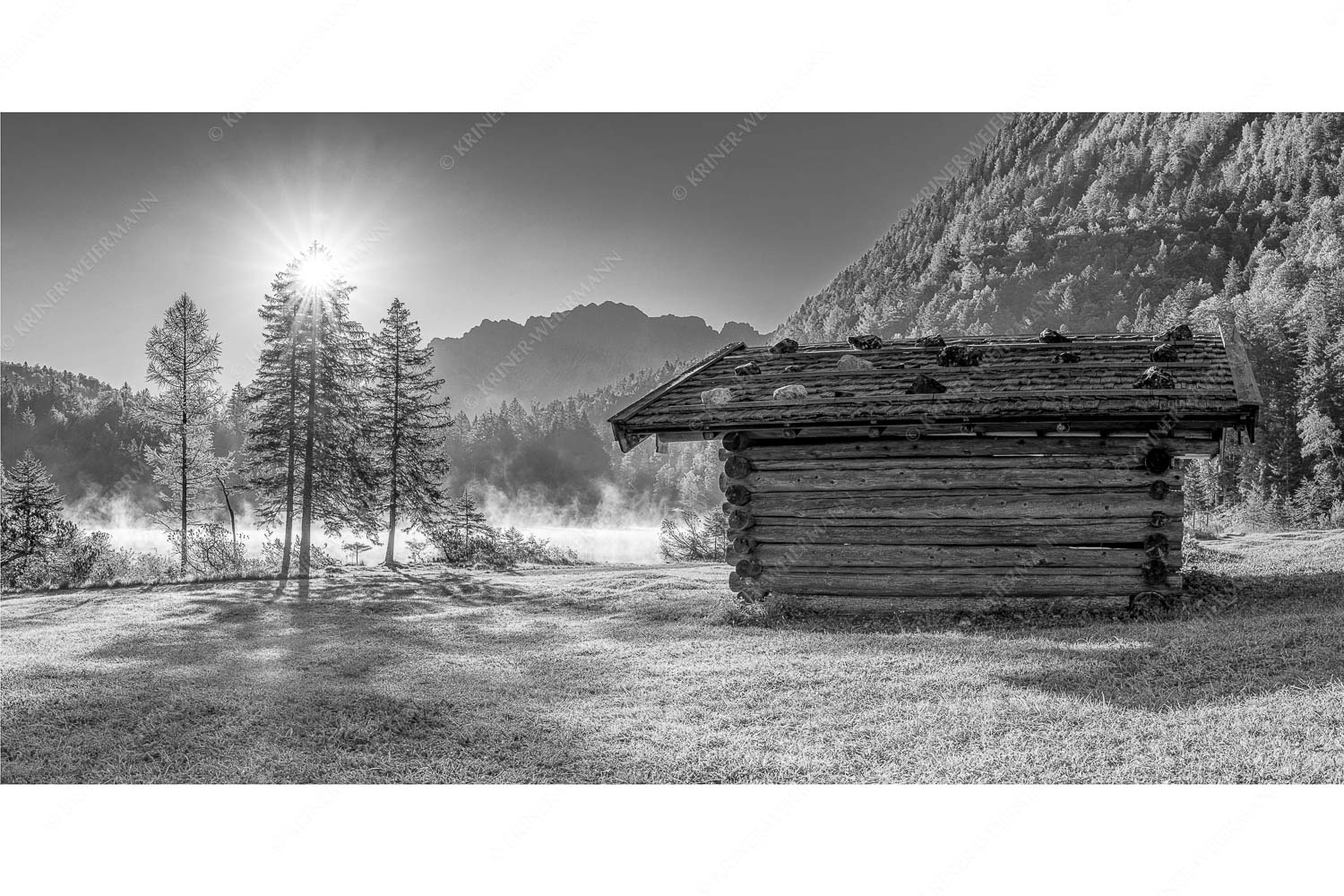 Ein Morgen am Ferchensee – Seitenverhältnis 2:1 — Ferchensee bei Mittenwald Auf der Nordseite des Wettersteingebirges liegt der Ferchensee in traumhafter Landschaft