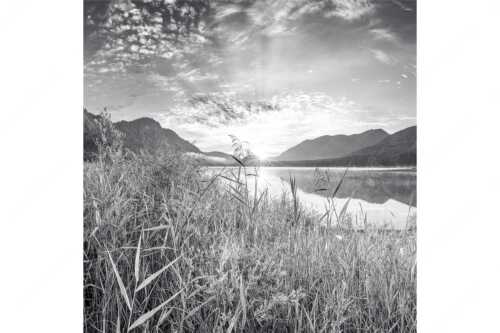 Blick über den Silvensteinsee zum Sonnenaufgang - Einsamer Sommermorgen - Seitenverhältnis 1:1 - Silvensteinsee - weitere Infos unter https://www.kriner-weiermann.de
