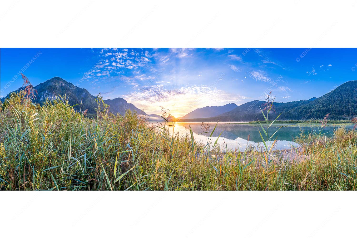 Einsamer Sommermorgen – Seitenverhältnis 2,5:1 — Silvensteinsee Blick über den Silvensteinsee zum Sonnenaufgang