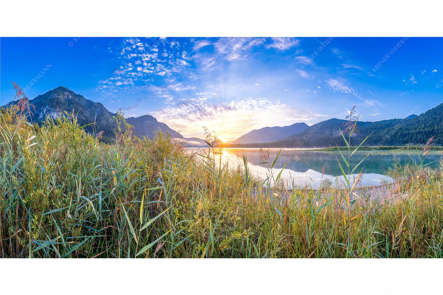 Einsamer Sommermorgen – Seitenverhältnis 2:1 — Silvensteinsee Blick über den Silvensteinsee zum Sonnenaufgang