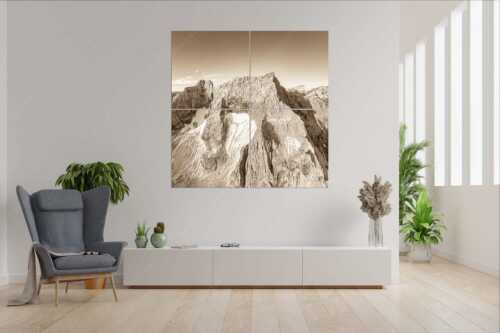 Spritzkar- und Eiskarlspitze im ersten Tageslicht mit erstem Schnee im August - Eiskarln - 4er Split, Größe ca. 180x180cm, Seitenverhältnis 1:1 - Eiskarlspitze im Karwendel - weitere Infos unter https://www.kriner-weiermann.de