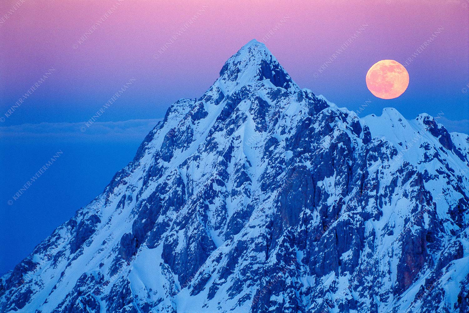 Eismond – Seitenverhältnis 3:2 — Wörner mit Vollmond Winterlicher Mondaufgang über Wörner im Karwendelgebirge
