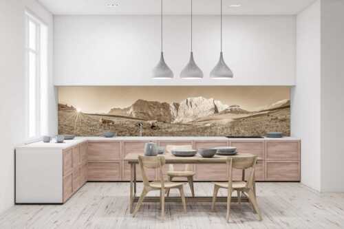 Jungvieh auf der Laliderer Hochlegeralm mit Spritzkar- und Dreizinkenspitze - Entspannter Morgen - Größe ca. 400x100cm, Seitenverhältnis 4: - Laliderer Hochlegeralm - weitere Infos unter https://www.kriner-weiermann.de