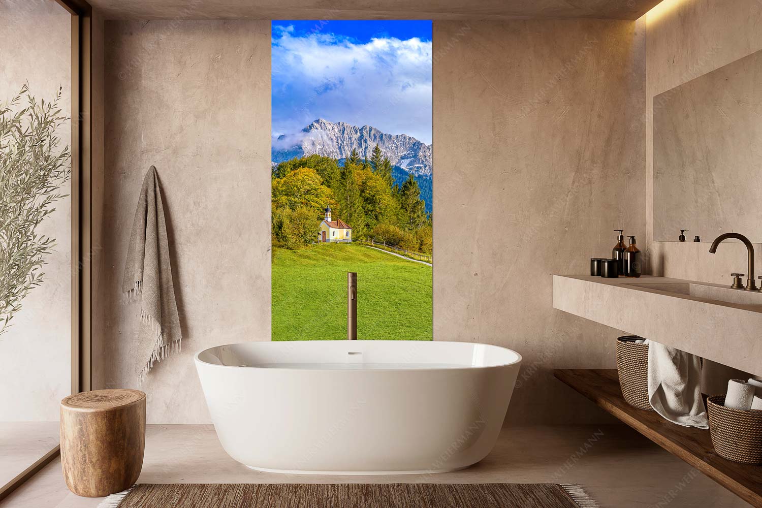 Blick über die Kapelle Mairia Rast bei Krün zum Wörner und Tiefkarspitze - Erste Herbsttage - Wandbild - Größe ca. 100x200cm, Seitenverhältnis 1:2 - Kapelle mit Karwendel - weitere Infos unter https://www.kriner-weiermann.de