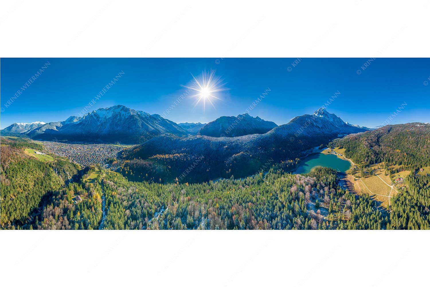 Blick auf Mittenwald am Karwendel und dem Lautersee am Wetterstein