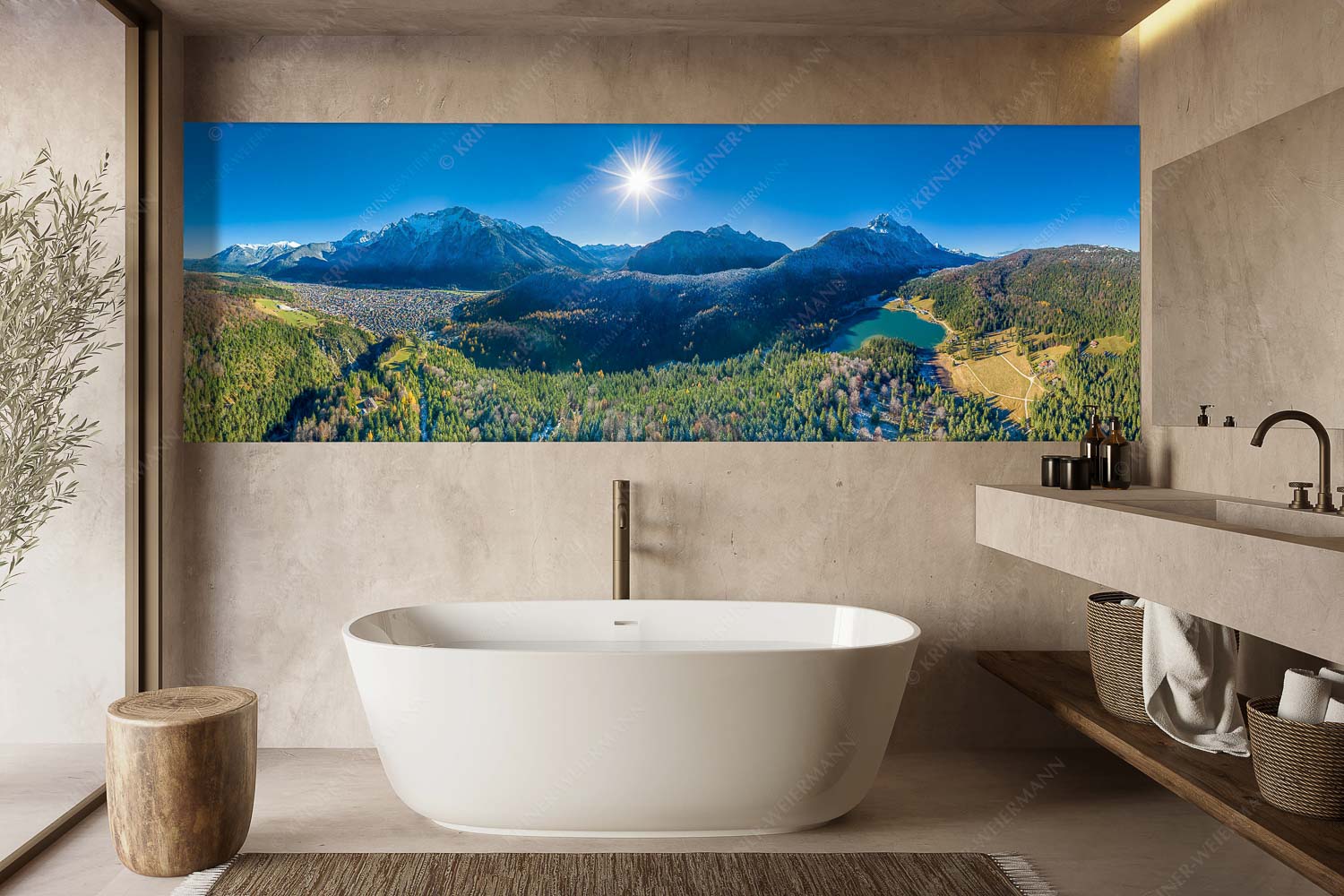 Blick auf Mittenwald am Karwendel und dem Lautersee am Wetterstein - Erstes Weiss - Größe ca. 300x100cm, Seitenverhältnis 3:1 - Mittenwald und Lautersee - weitere Infos unter https://www.kriner-weiermann.de