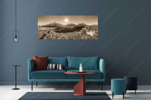 Blick auf Mittenwald am Karwendel und dem Lautersee am Wetterstein - Erstes Weiss - Größe ca. 175x70cm, Seitenverhältnis 2,5:1 - Mittenwald und Lautersee - weitere Infos unter https://www.kriner-weiermann.de